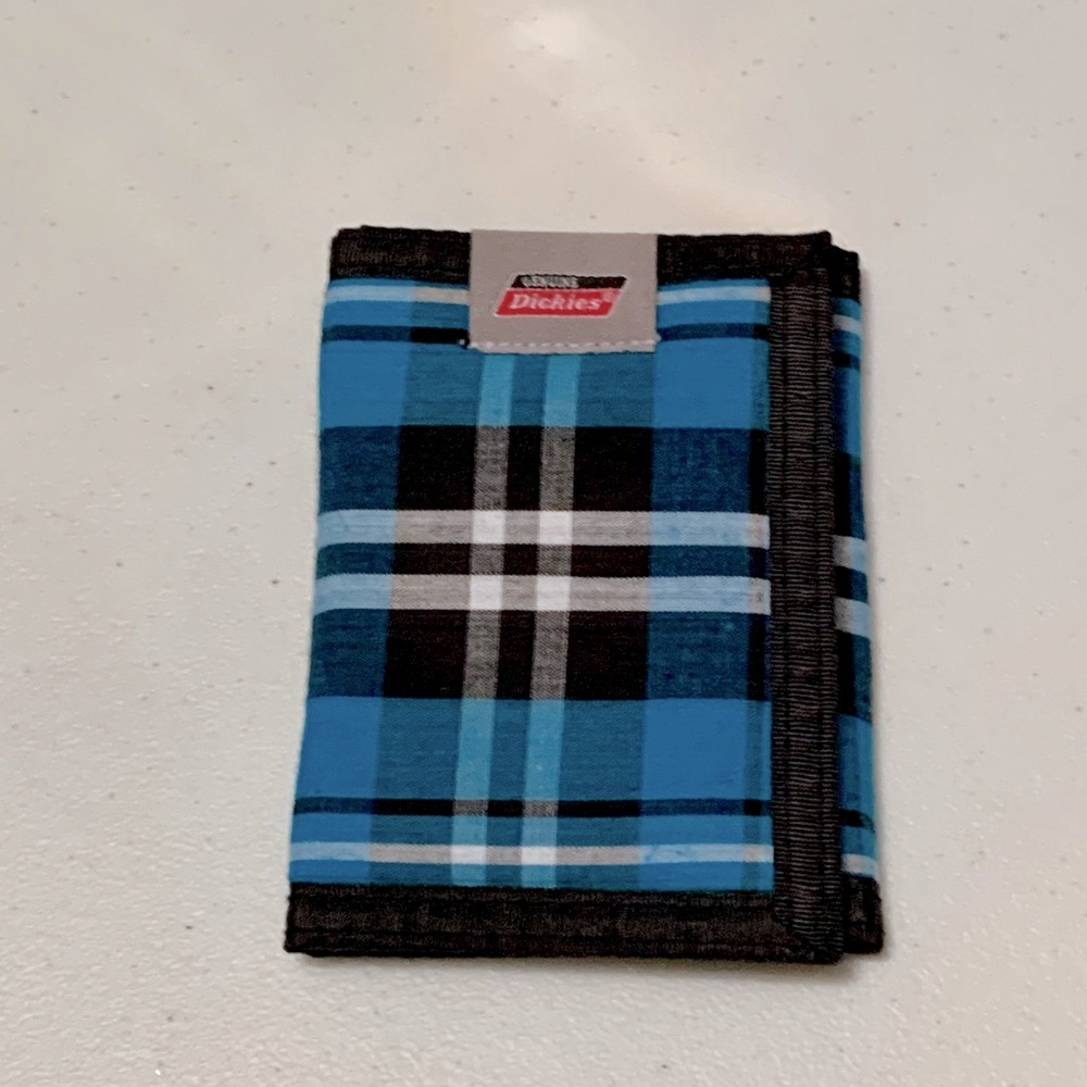 NWT fabric /nylon /Velcro Dickie’s Original wallet
